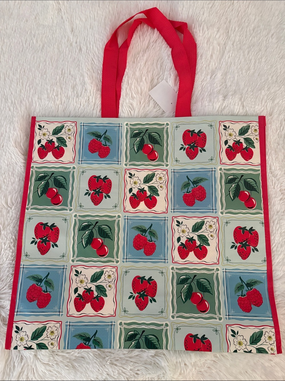 Reusable Shopping Bag Berries Design Strawberry 🍓 Cherry 🍒 Raspberry NWT